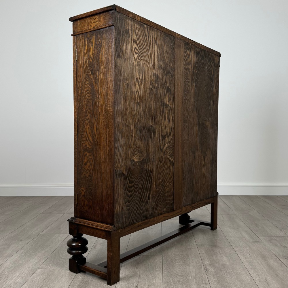  Antique 20th Century Fine Quality Display Cabinet In Oak  View V