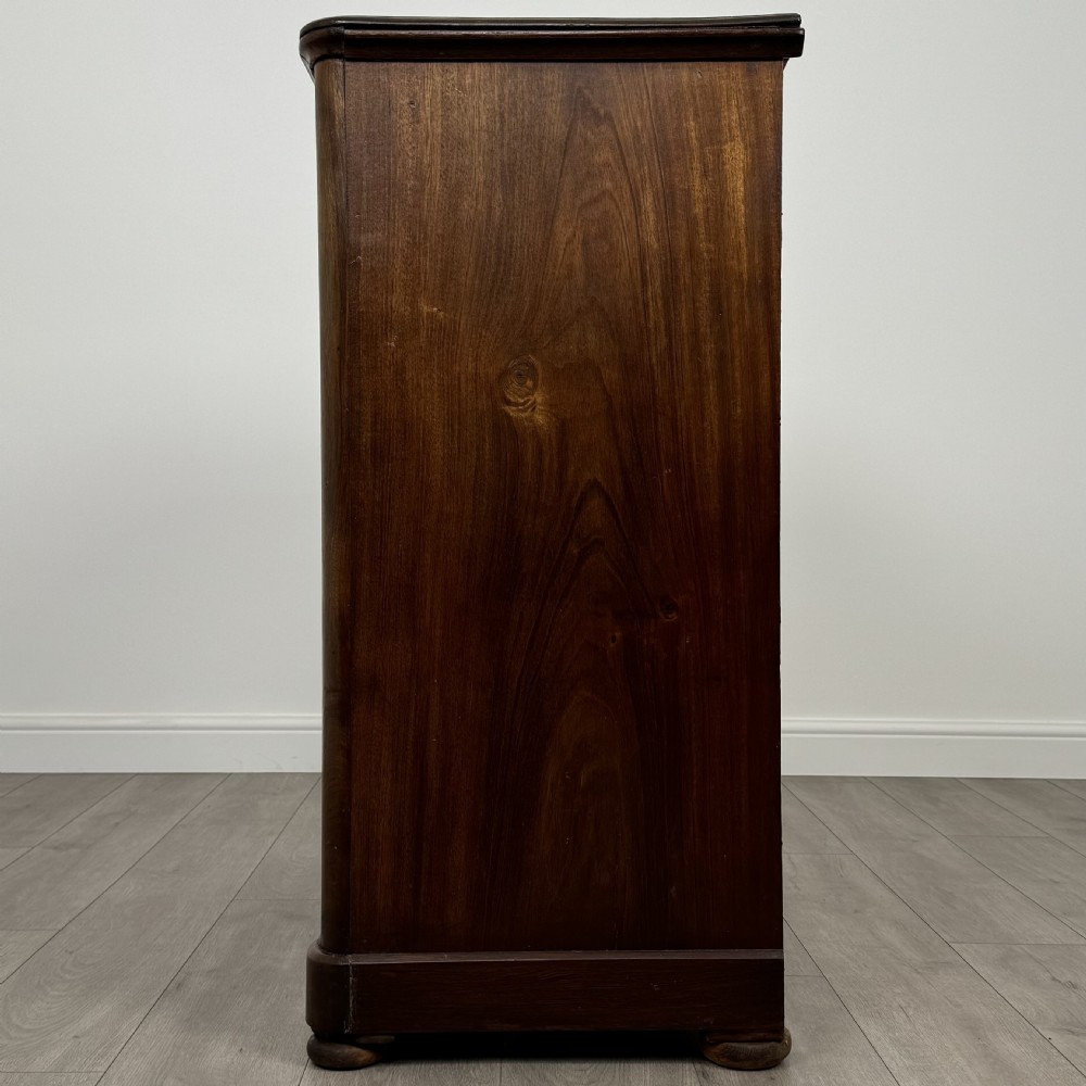 Antique 19th Century Chest Of Drawers In Mahogany  View III