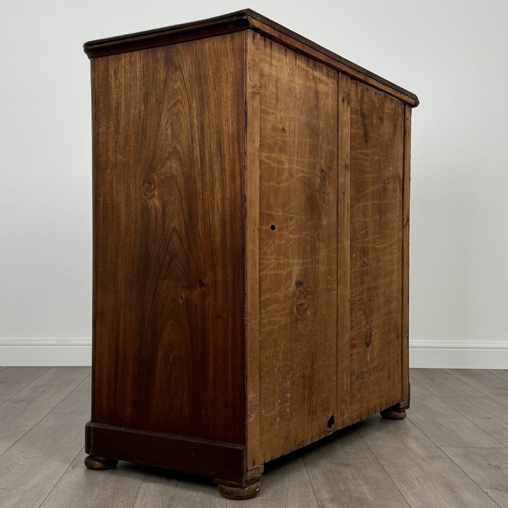 Antique 19th Century Chest Of Drawers In Mahogany  View IV