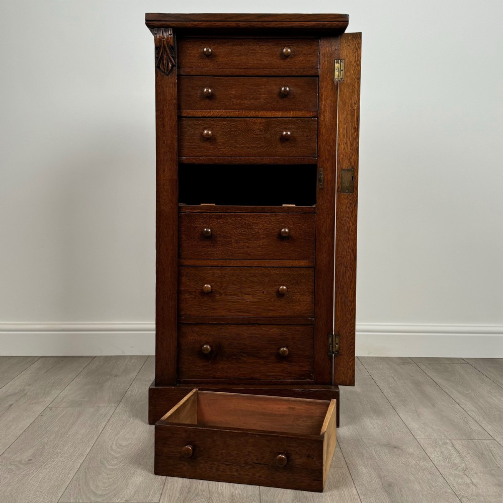 Antique 19th Century Good Quality Wellington Chest In Oak  View XI