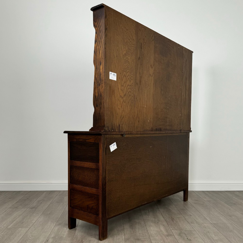 Antique 20th Century Good Quality Dresser In Oak  View IV