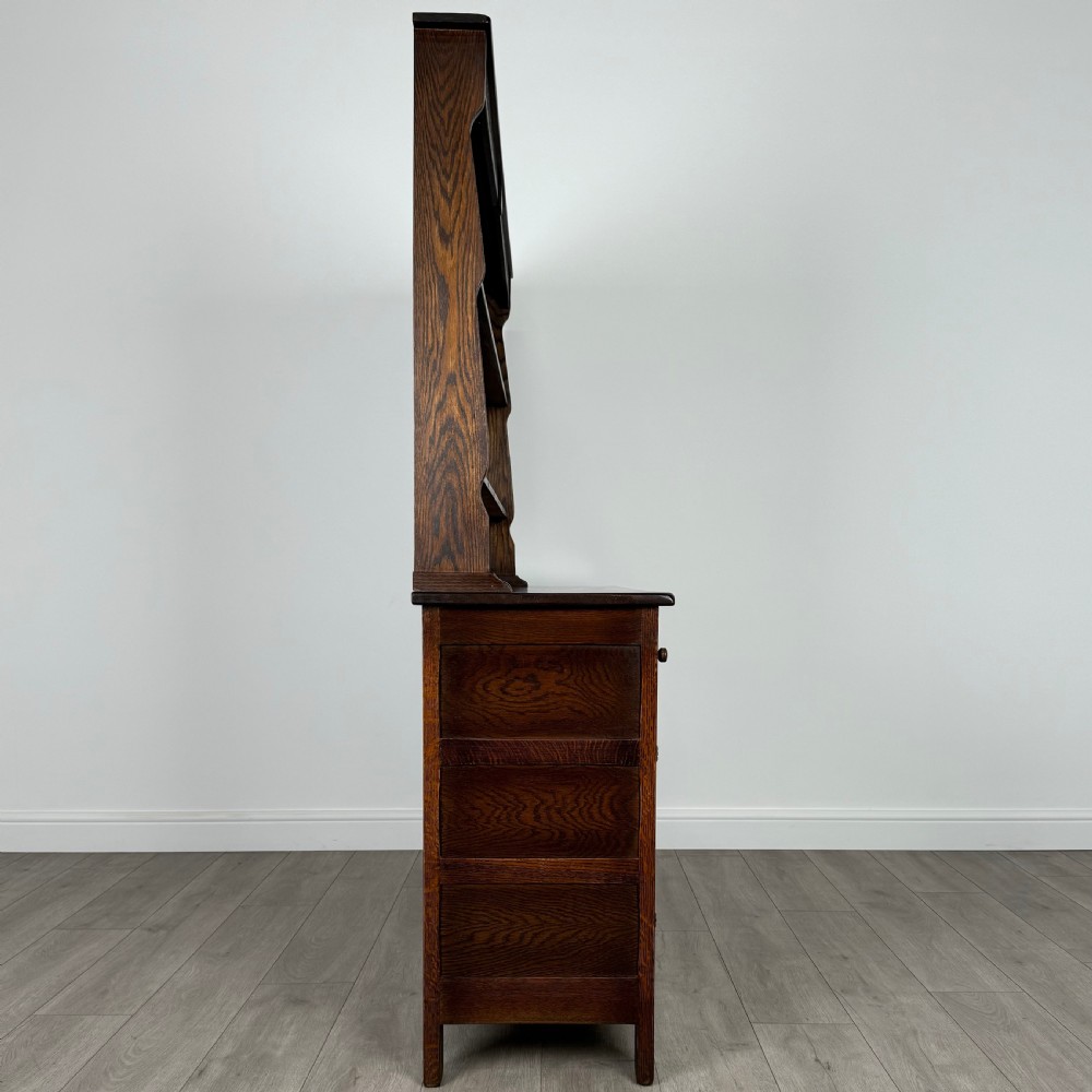 Antique 20th Century Good Quality Dresser In Oak  View VIII
