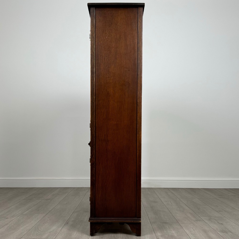 Antique 20th Century Good Quality Display Cabinet In Oak  View IV