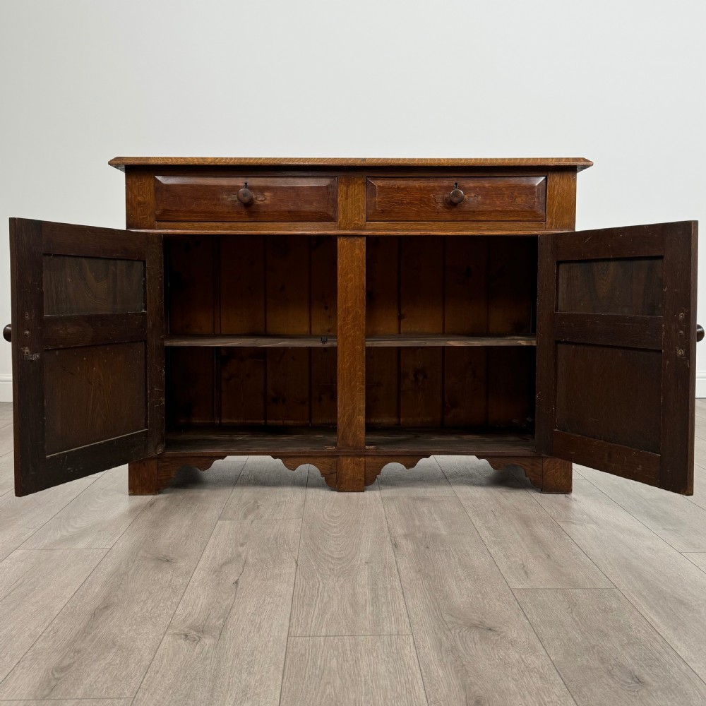 Antique 20th Century Good Quality Sideboard In Oak  View II