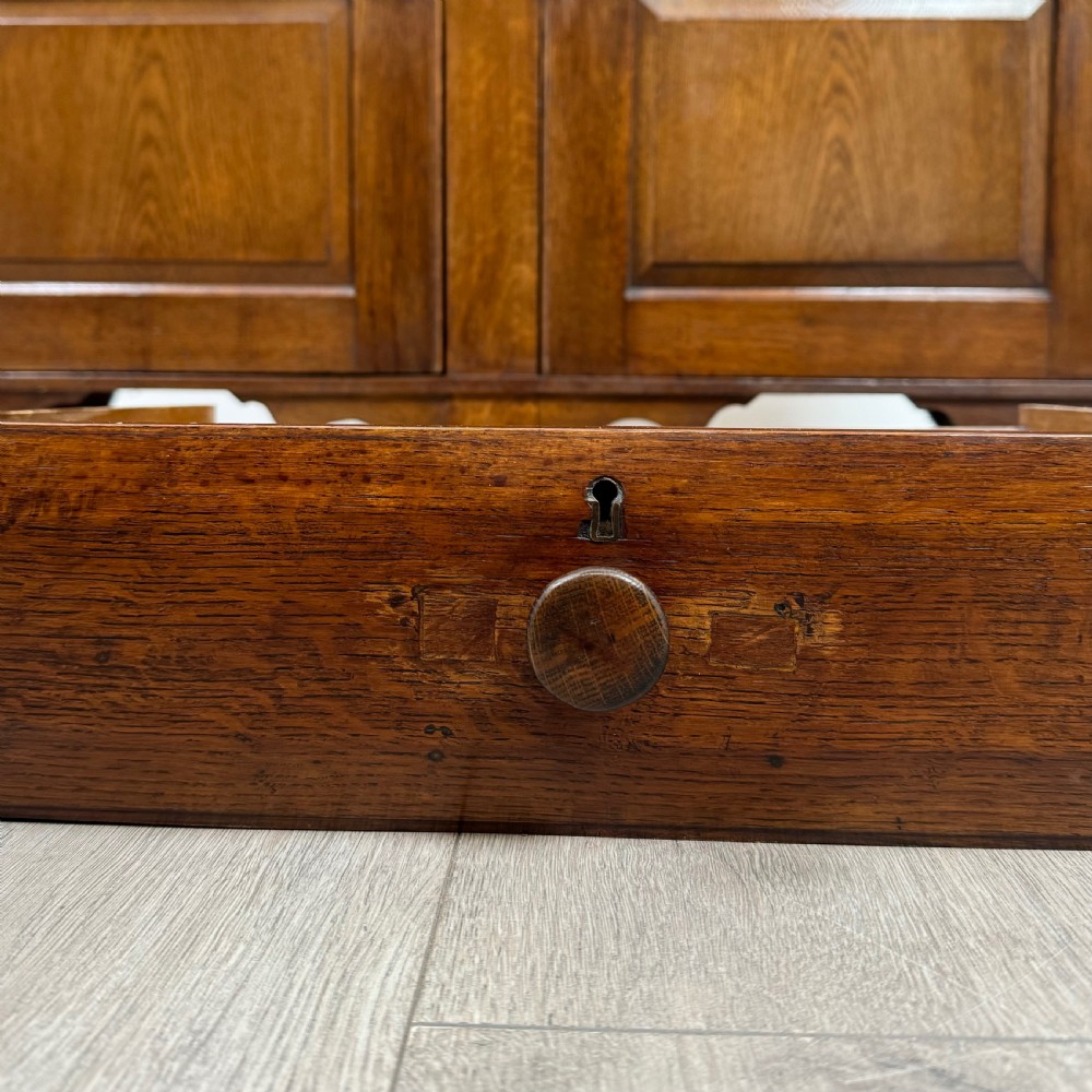 Antique 20th Century Good Quality Sideboard In Oak  View XII