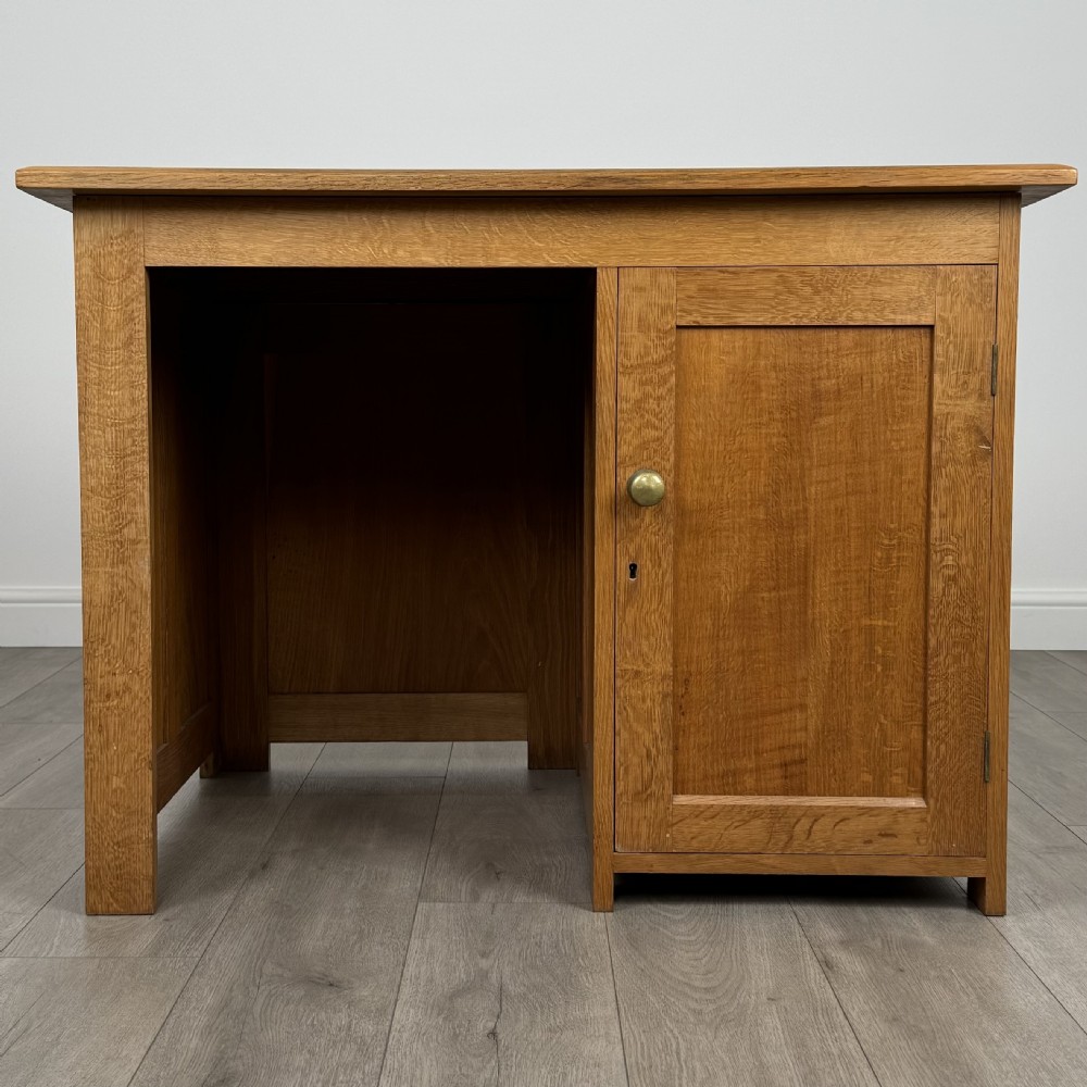 Vintage 20th Century Good Quality Golden Oak Desk 