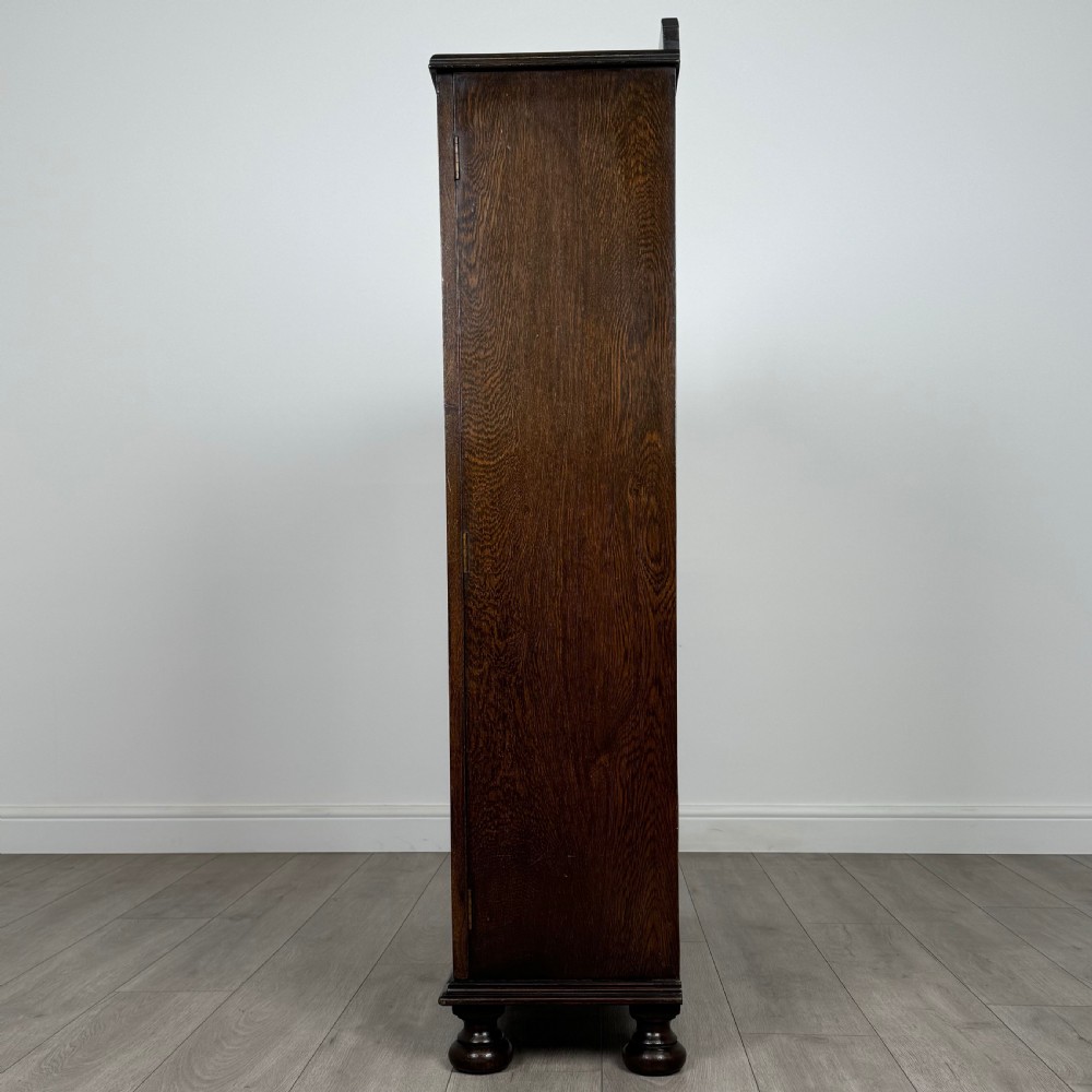 Antique 20th Century Good Quality Display Cabinet In Oak  View IV