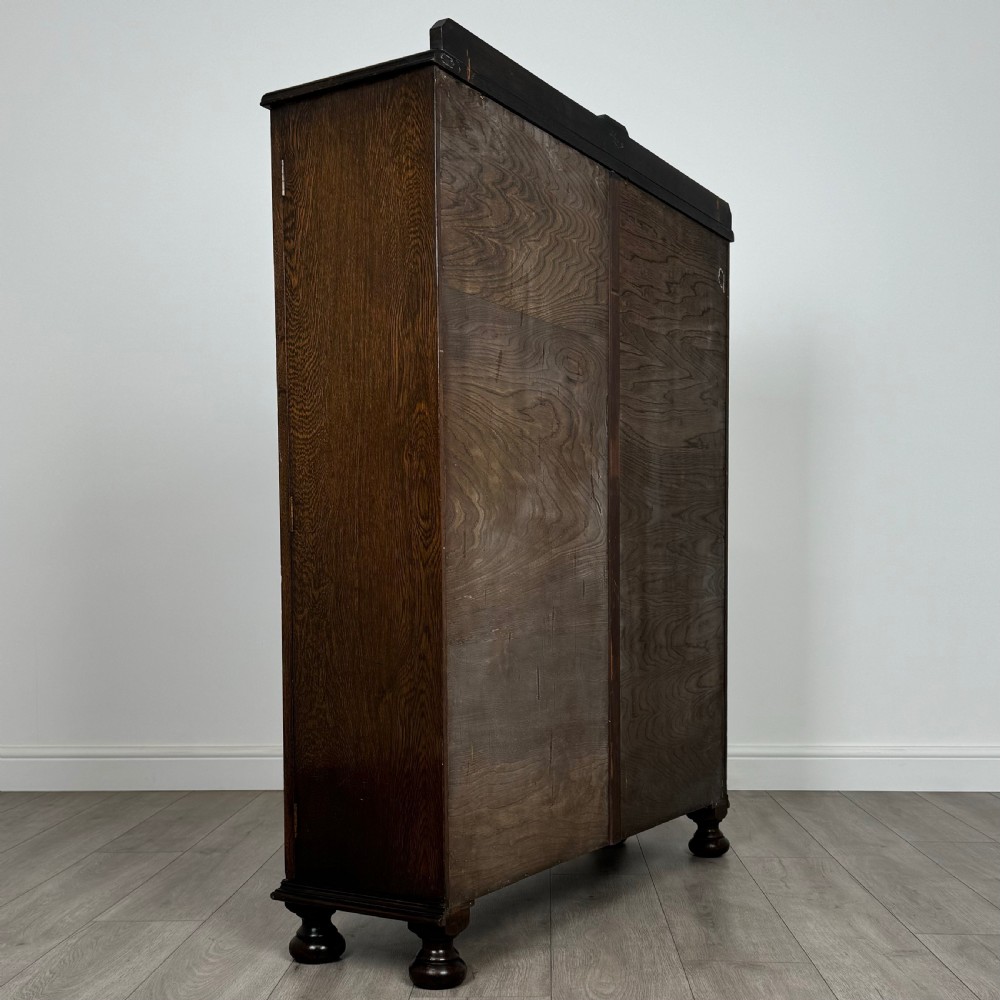 Antique 20th Century Good Quality Display Cabinet In Oak  View V