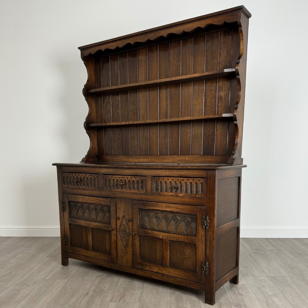 Antique 20th Century Good Quality Dresser In Oak  View III