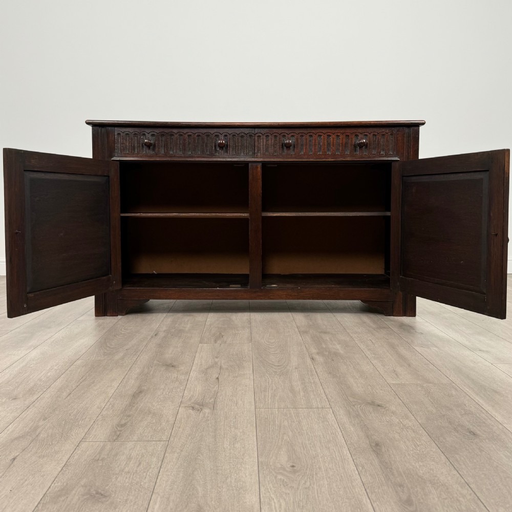 Antique 20th Century Good Quality Sideboard In Oak  View II