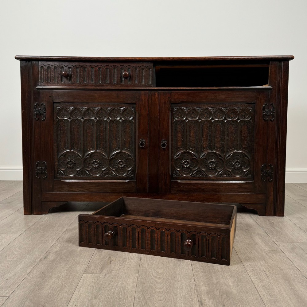 Antique 20th Century Good Quality Sideboard In Oak  View XI
