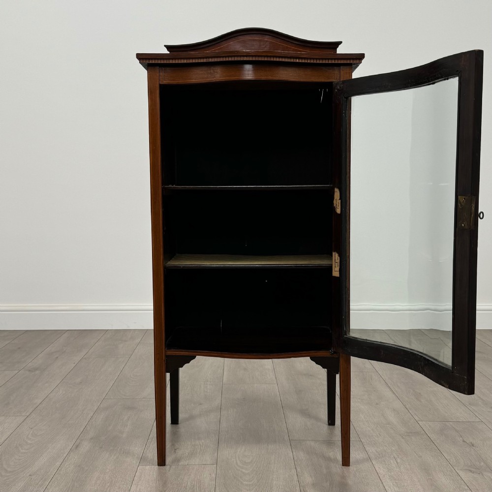 Antique 20th Century Serpentine Display Cabinet In Mahogany View II