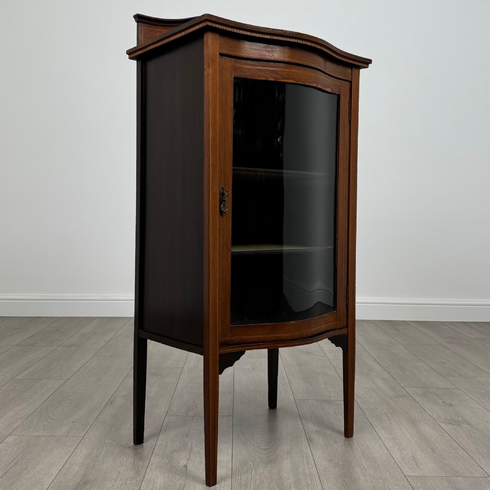 Antique 20th Century Serpentine Display Cabinet In Mahogany View IX