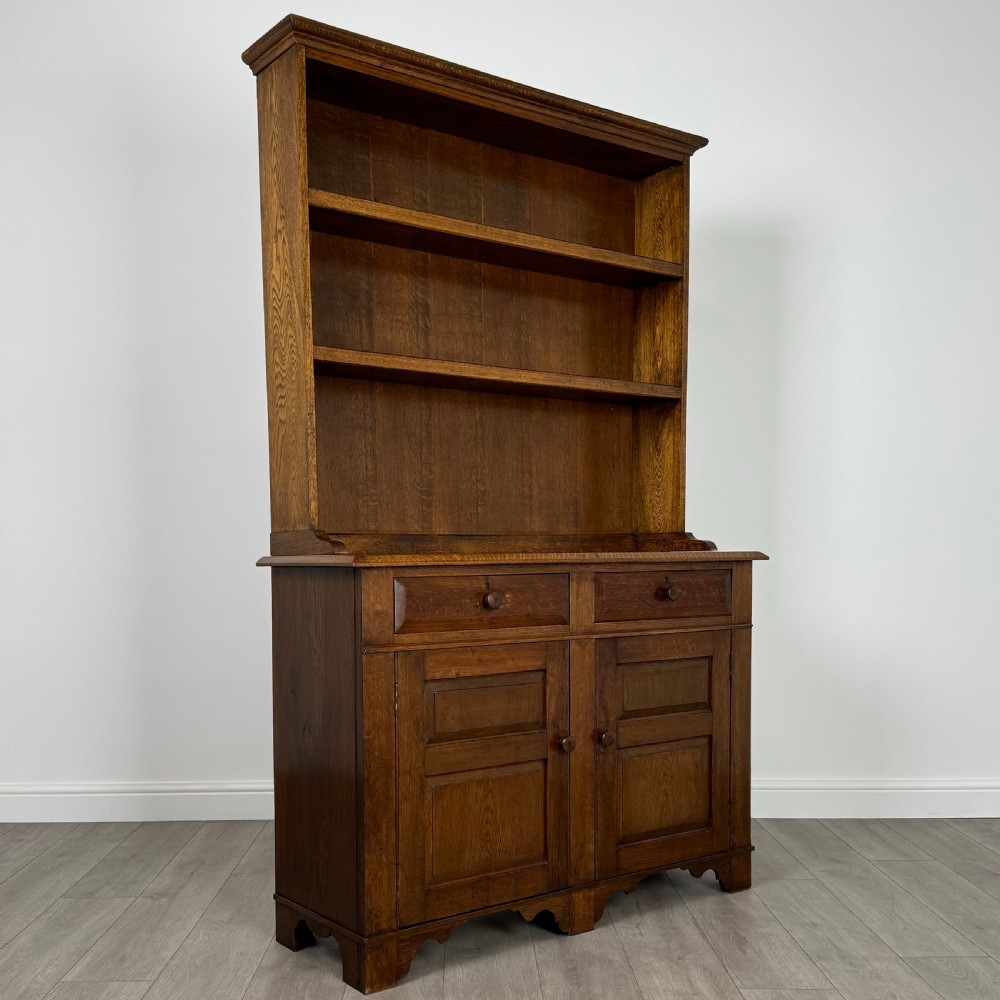 Antique 20th Century Good Quality Dresser In Oak View IX