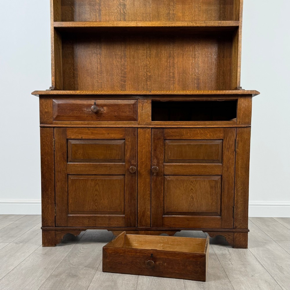 Antique 20th Century Good Quality Dresser In Oak View XI