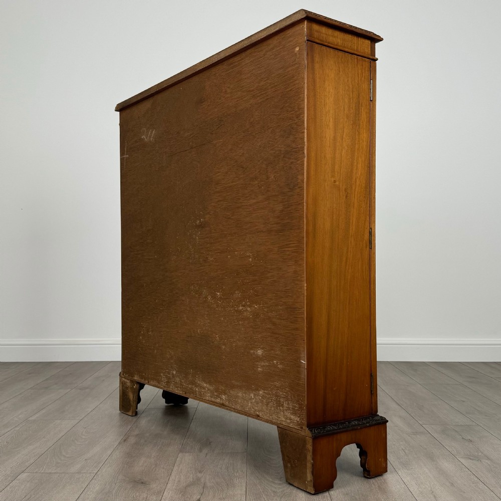 Antique 20th Century Display Cabinet In Mahogany  View VII