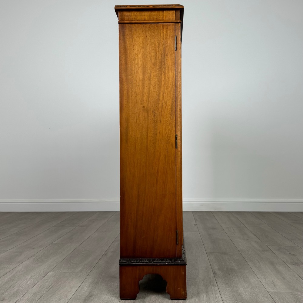 Antique 20th Century Display Cabinet In Mahogany  View VIII