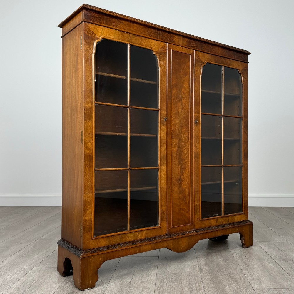 Antique 20th Century Display Cabinet In Mahogany  View IX