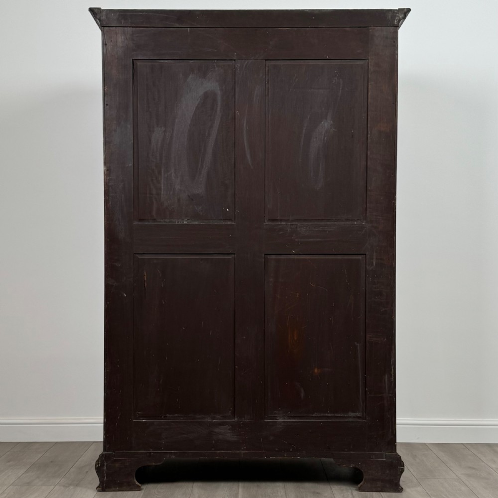 Antique 19th Century Fine Quality Wardrobe In Mahogany  View VI