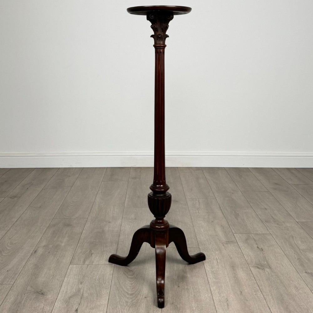  Antique 20th Century Pair Of Mahogany Plant Stands  View II