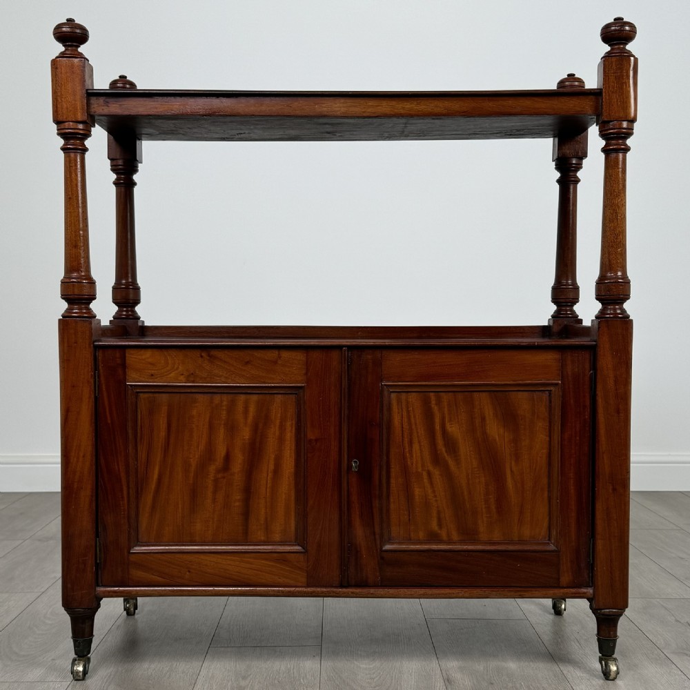 Antique 19th Century Small Mahogany Buffet Of Fine Quality 
