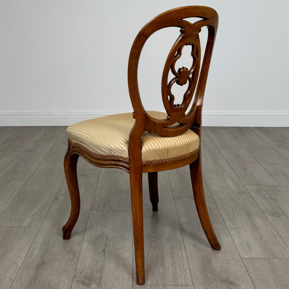 Antique 19th Century Set Of 4 Walnut Dining Chairs  View III