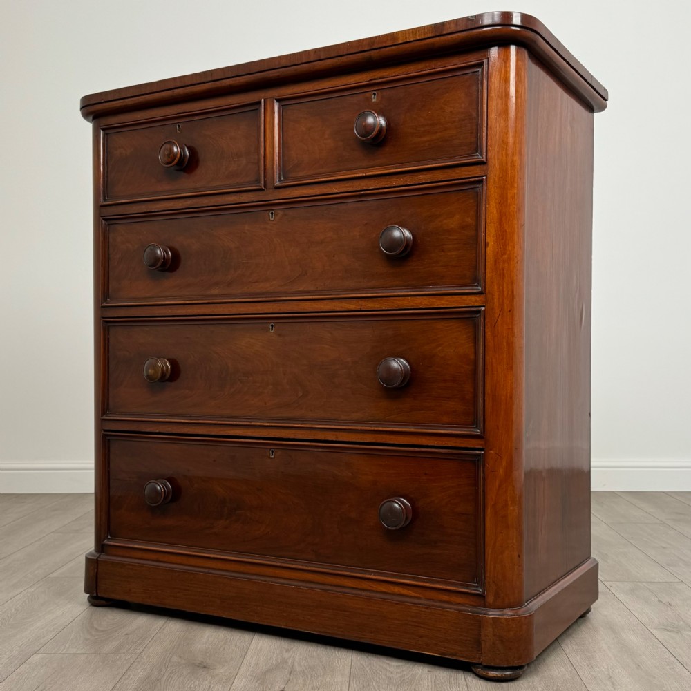 Antique 19th Century Fine Quality Chest Of Drawers In Mahogany View II