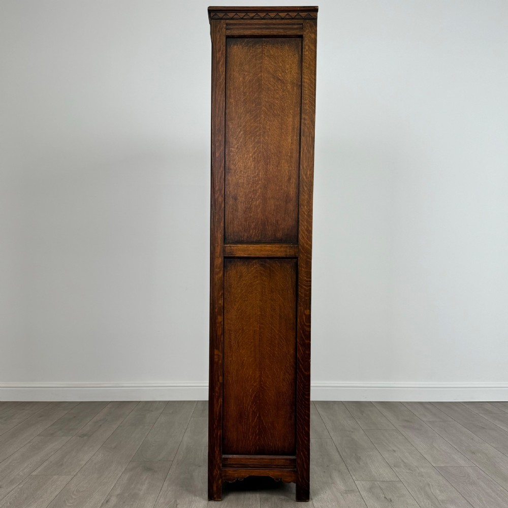 Antique 20th Century Fine Quality Small Oak Wardrobe  View V