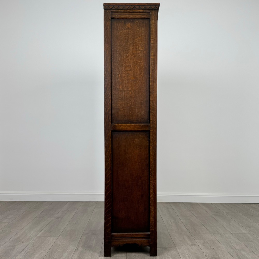 Antique 20th Century Fine Quality Small Oak Wardrobe  View VII