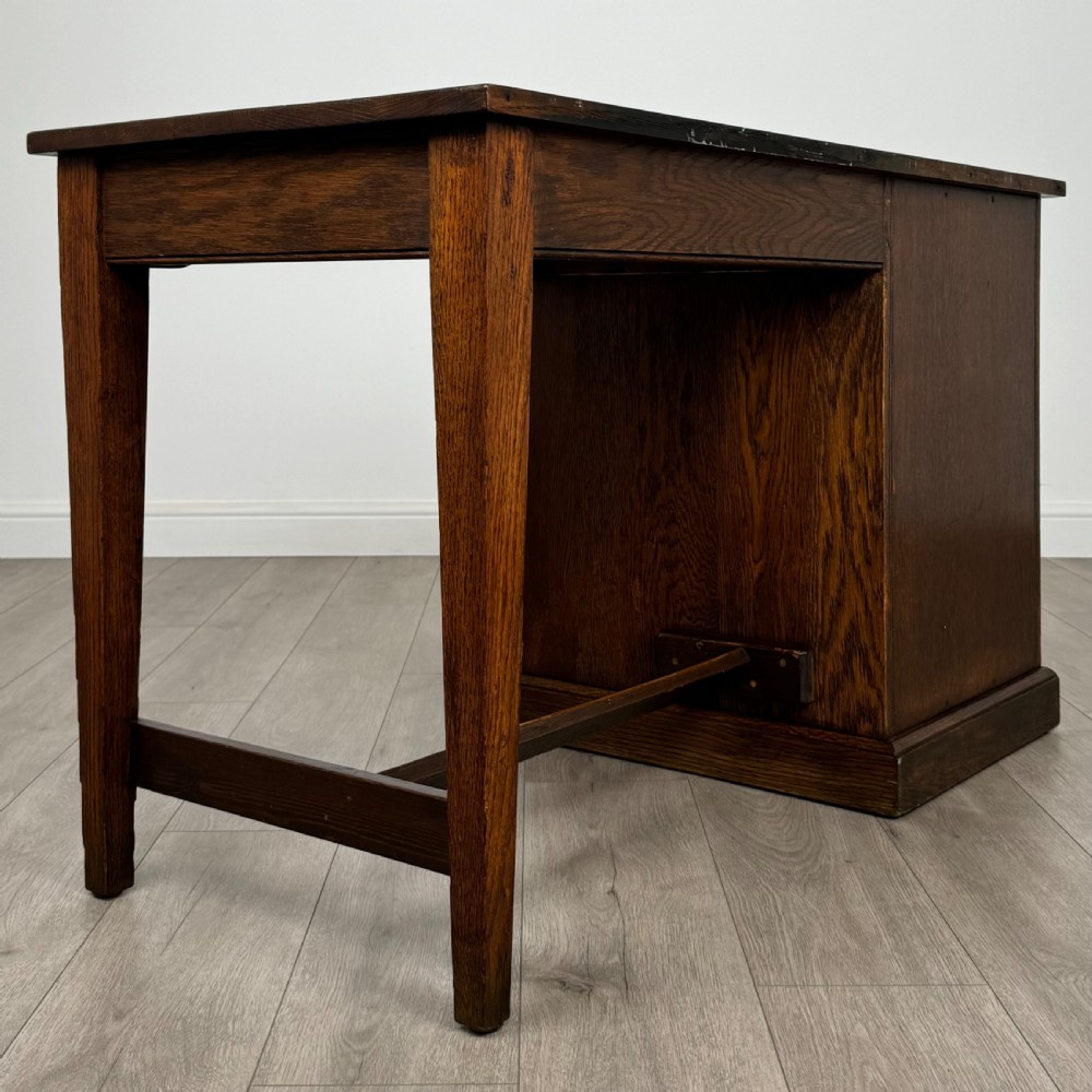 Antique 20th Century Good Quality Desk In Oak  View V
