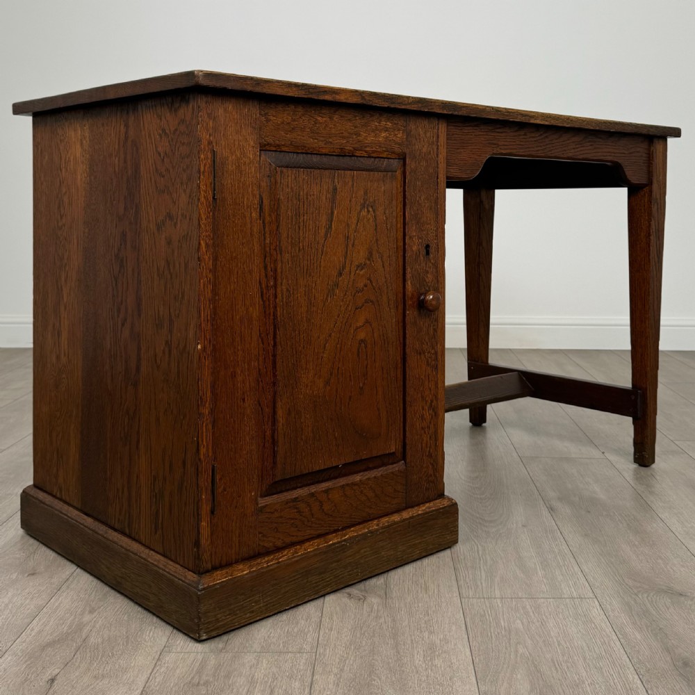 Antique 20th Century Good Quality Desk In Oak  View IX