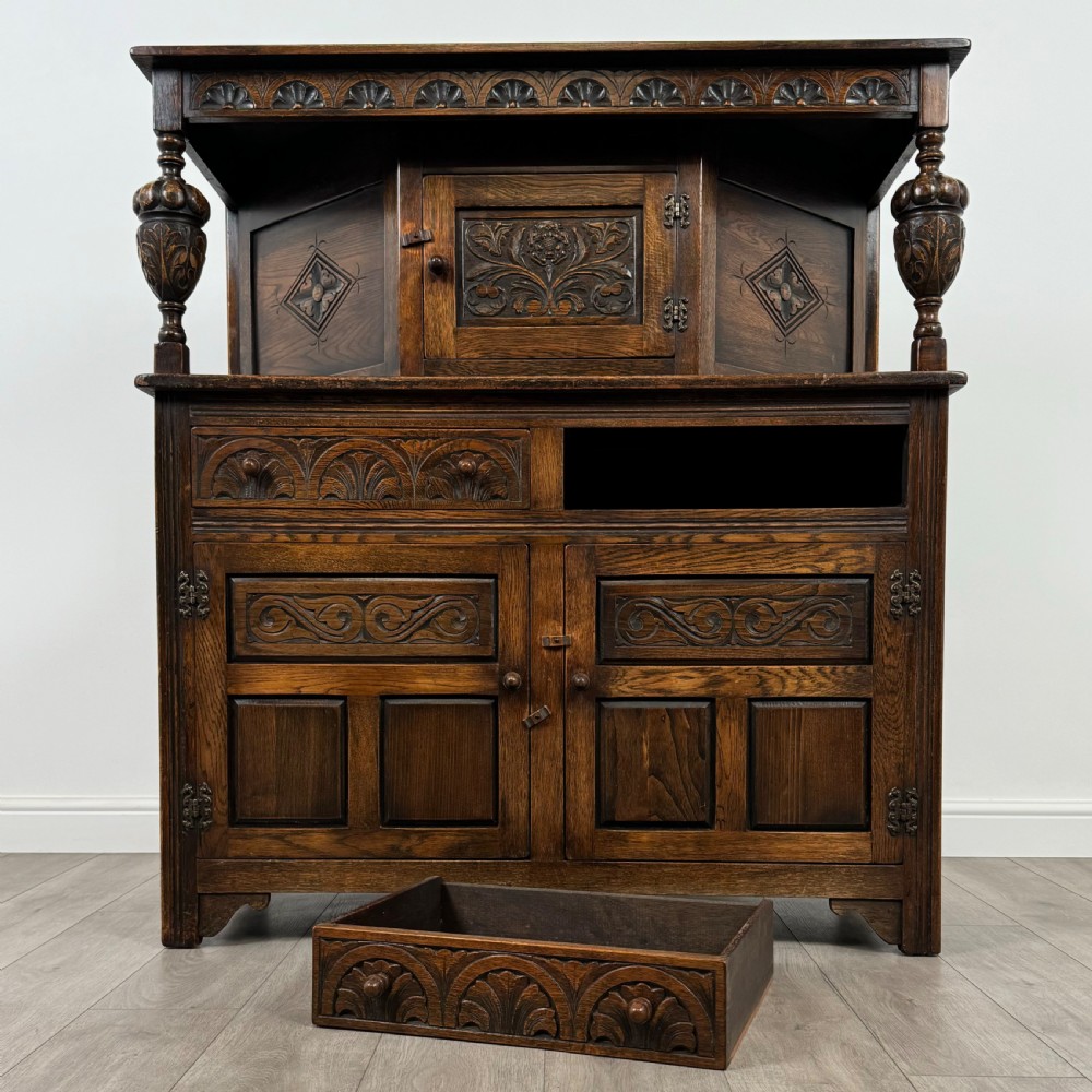  Antique 20th Century Court Cupboard In Oak  View XII