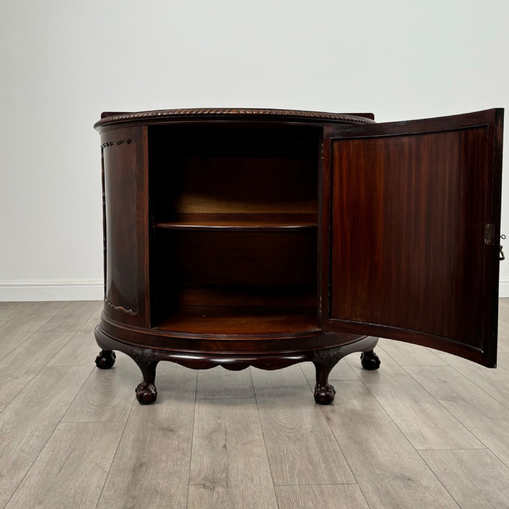 Antique 20th Century Demi-Lune Cupboard In Mahogany  View II