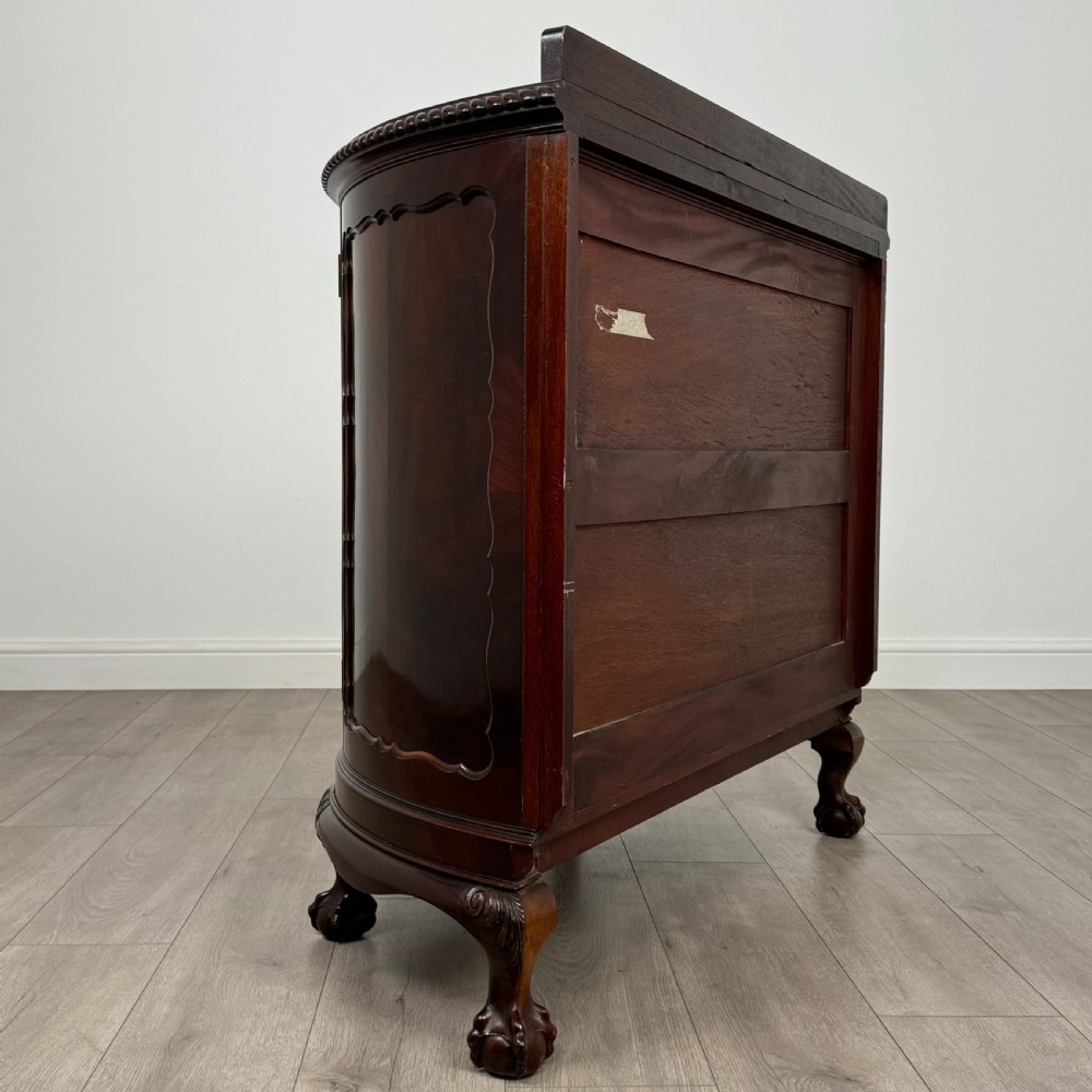 Antique 20th Century Demi-Lune Cupboard In Mahogany  View V