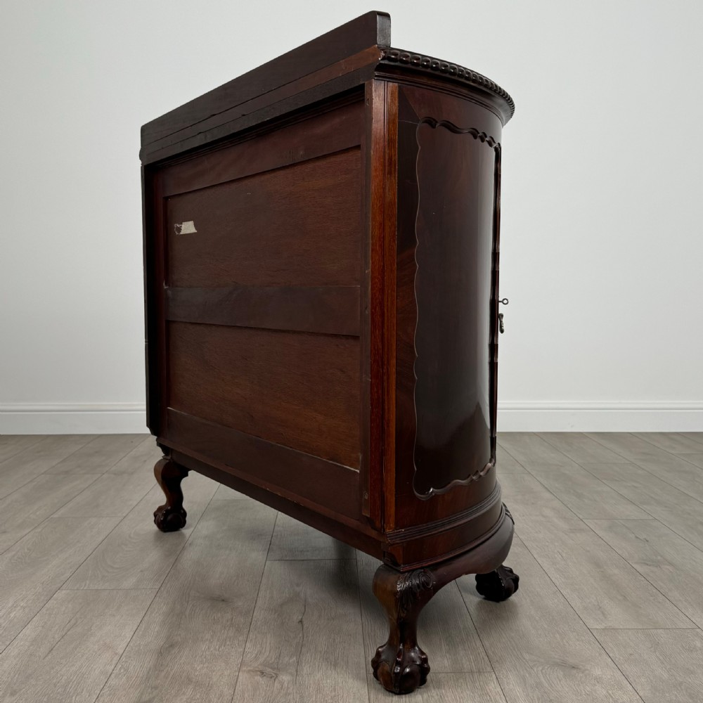 Antique 20th Century Demi-Lune Cupboard In Mahogany  View VIII