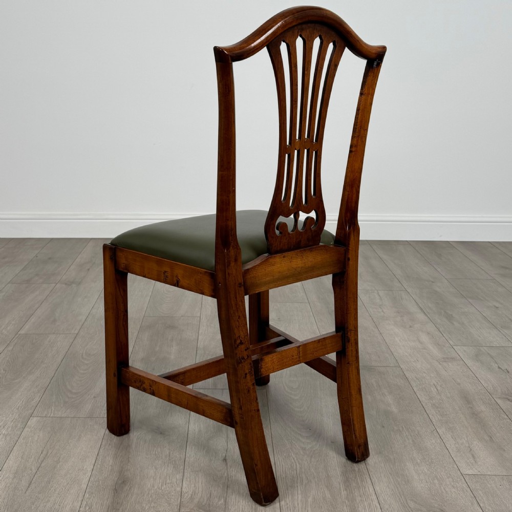  Antique 20th Century Set Of 4 Mahogany Dining Chairs  View III