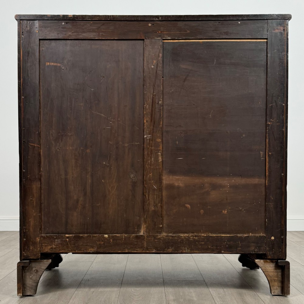Antique 18th Century Fine Quality Chest Of Drawers In Mahogany  View VI