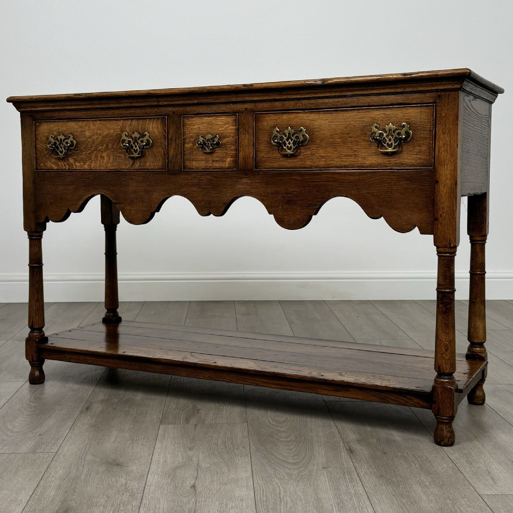 Antique 20th Century Fine Quality Dresser Base In Oak View III