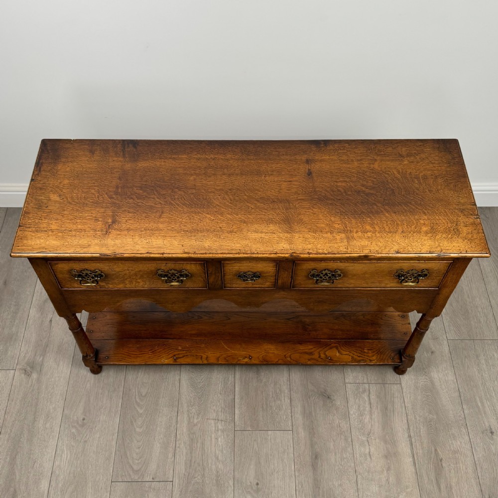 Antique 20th Century Fine Quality Dresser Base In Oak View IX