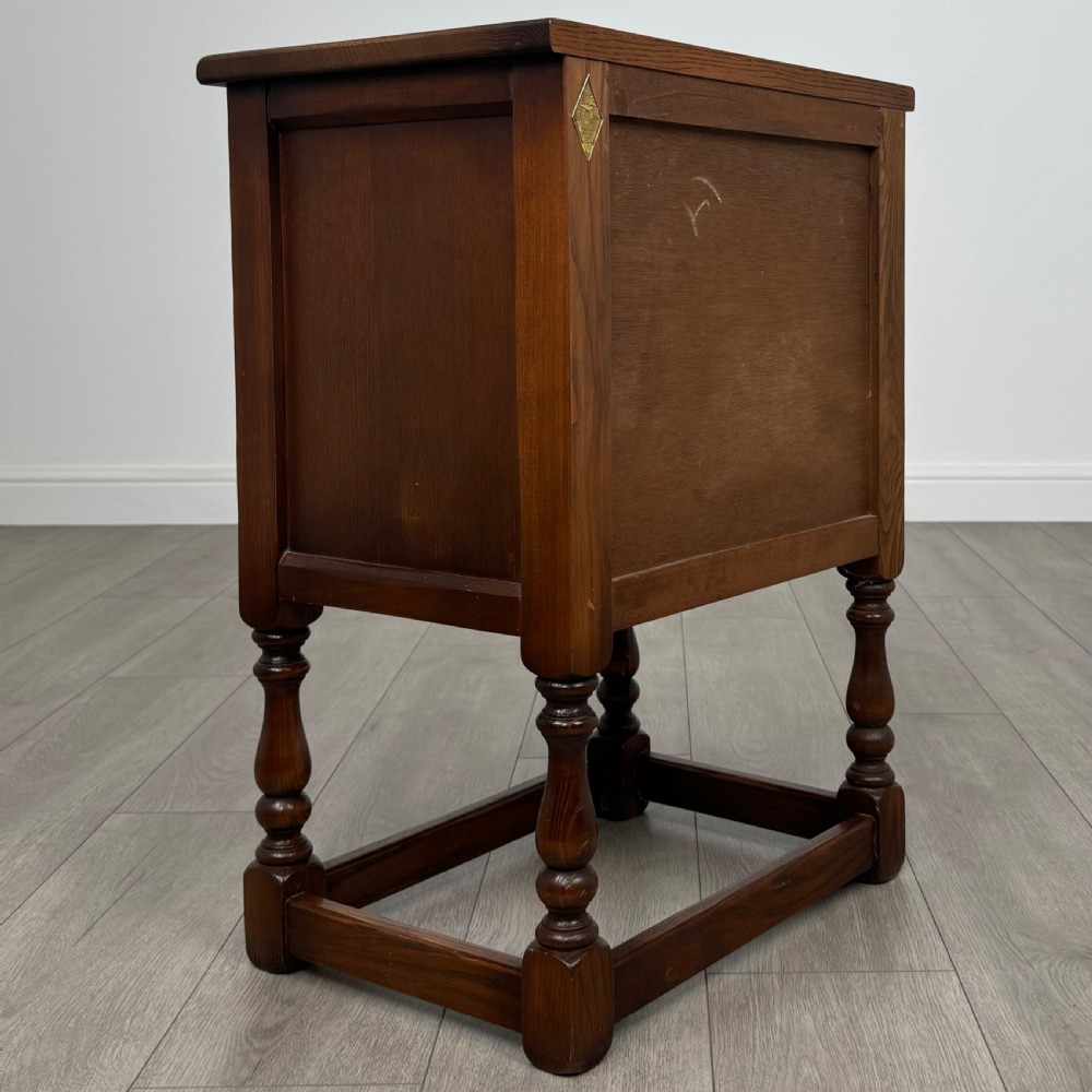 Antique 20th Century Small Cabinet In Oak  View V