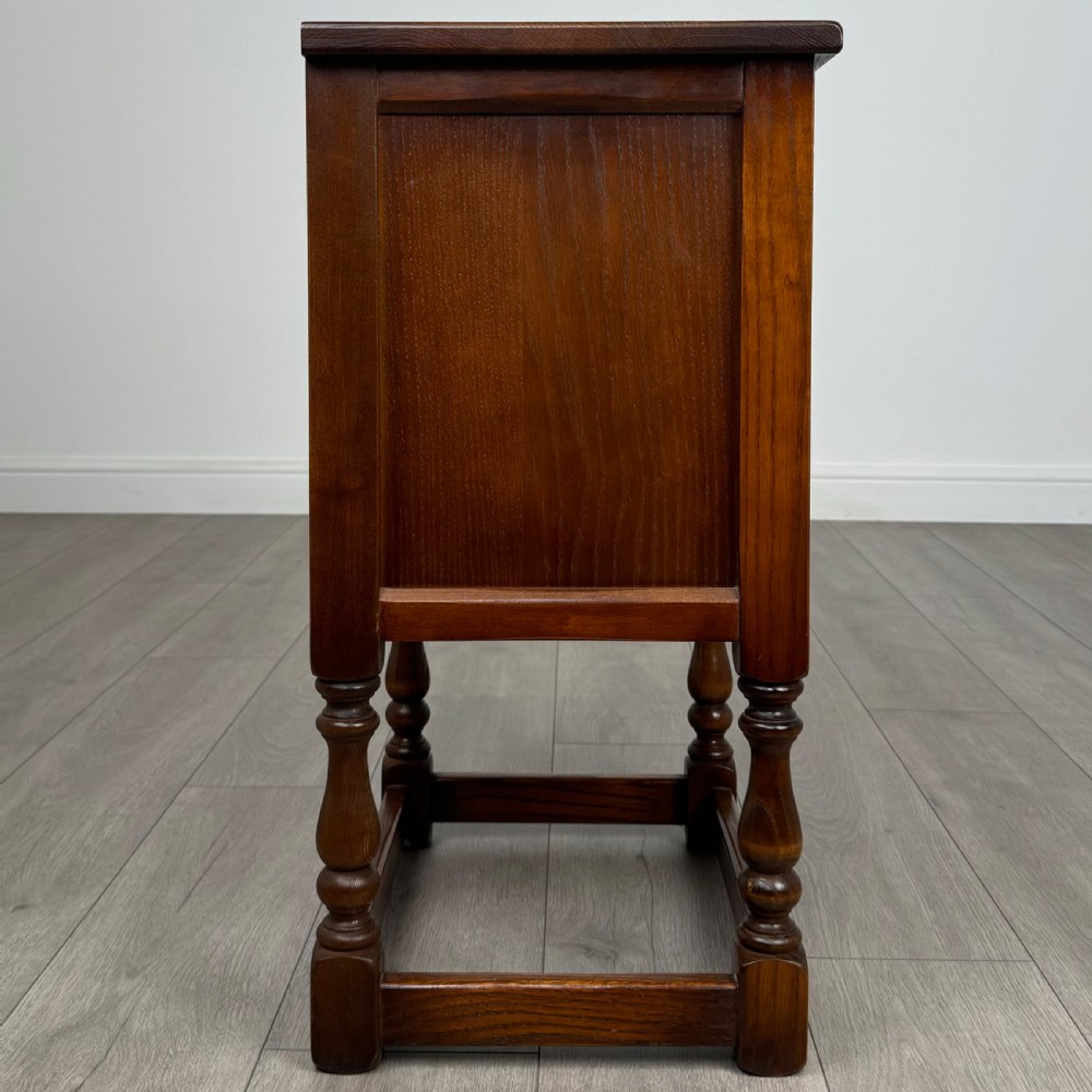Antique 20th Century Small Cabinet In Oak  View VIII
