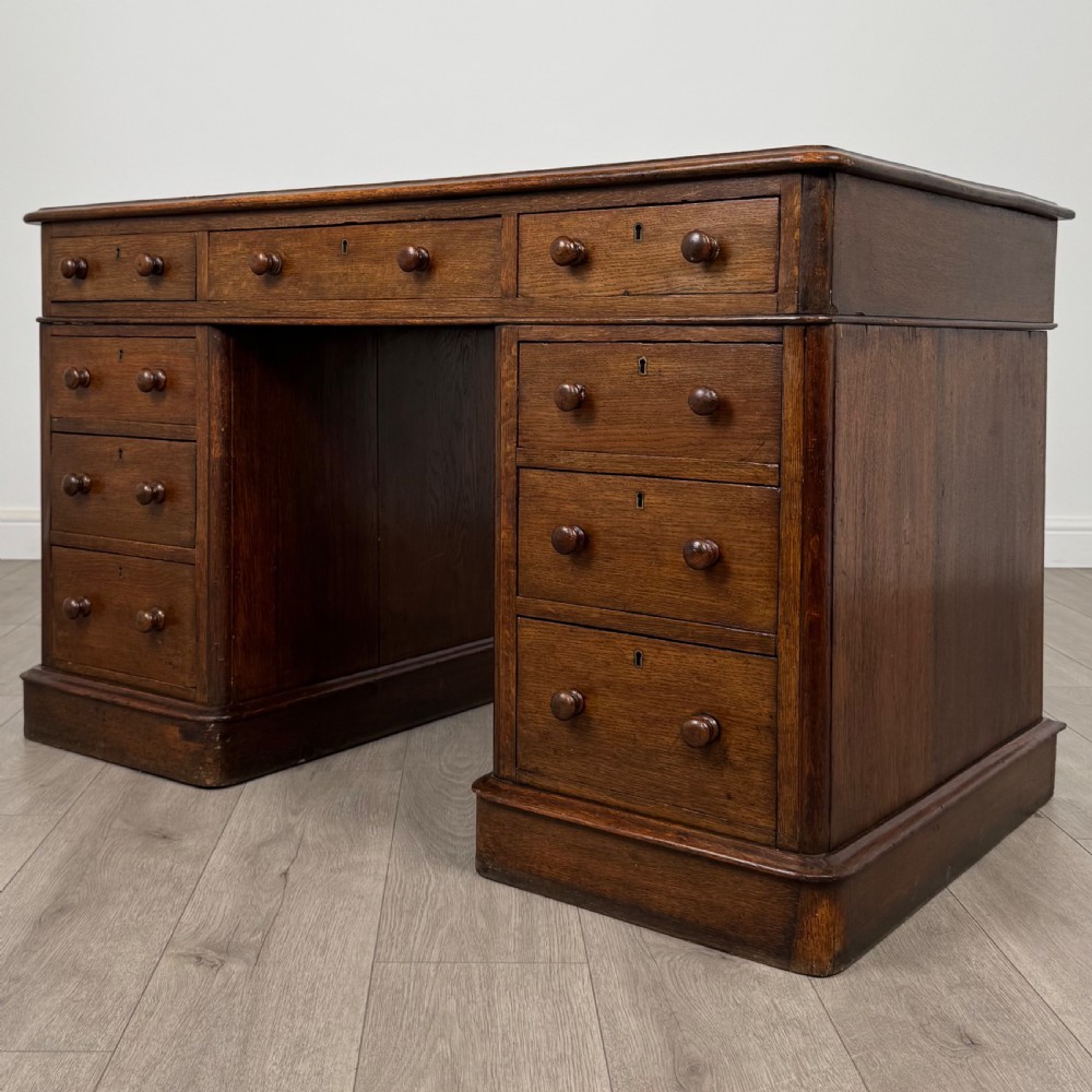 Antique 19th Century Pedestal Desk In Oak  View II