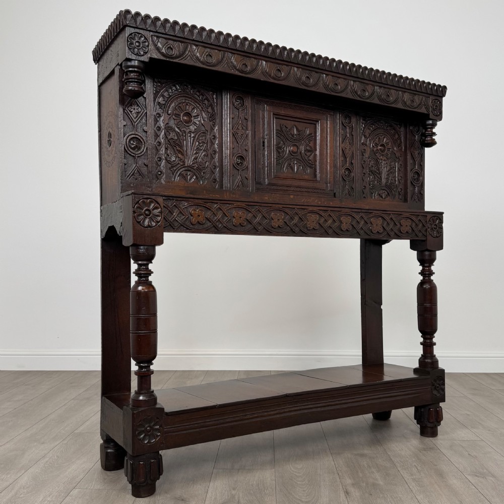 Antique 17th Century Fine Quality Carved Oak Cupboard  View IX