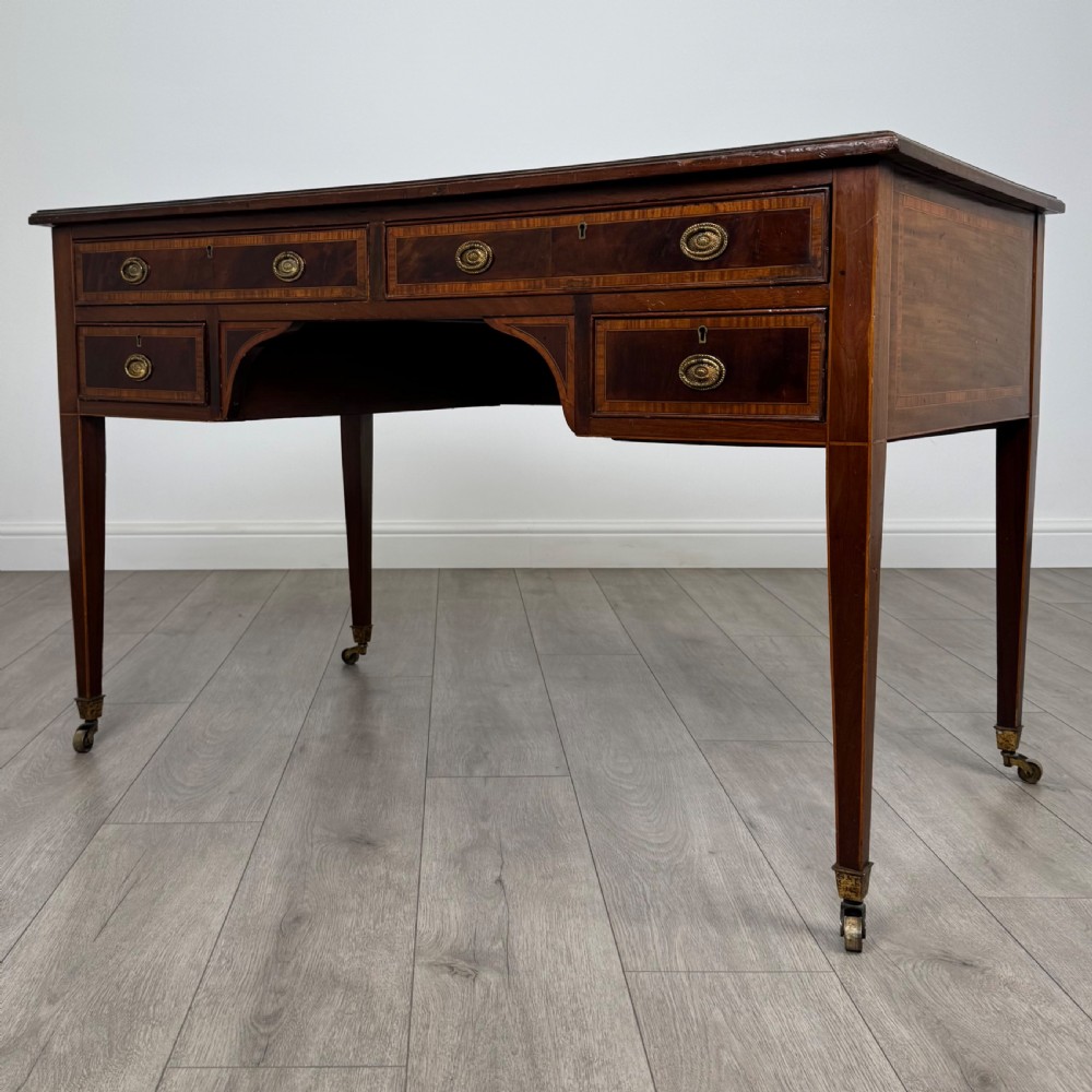 Antique 19th Century Fine Quality Writing Table In Mahogany  View II