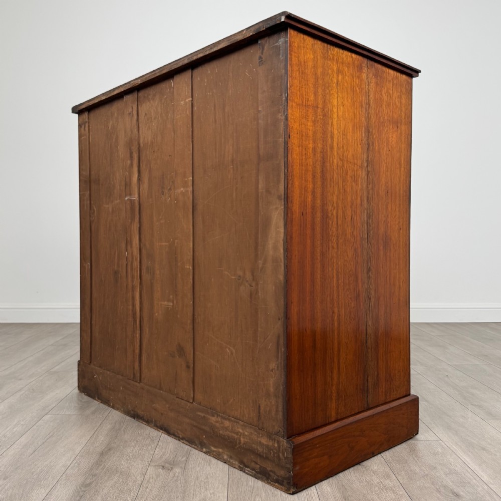 Antique 20th Century Chest Of Drawers In Mahogany  View VI