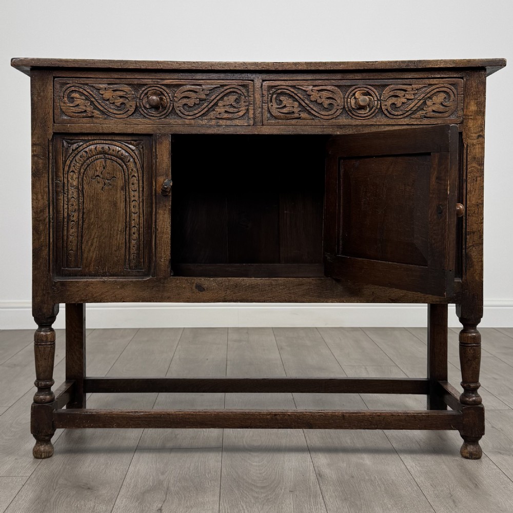  Antique 20th Century Good Quality Small Oak Sideboard  View II