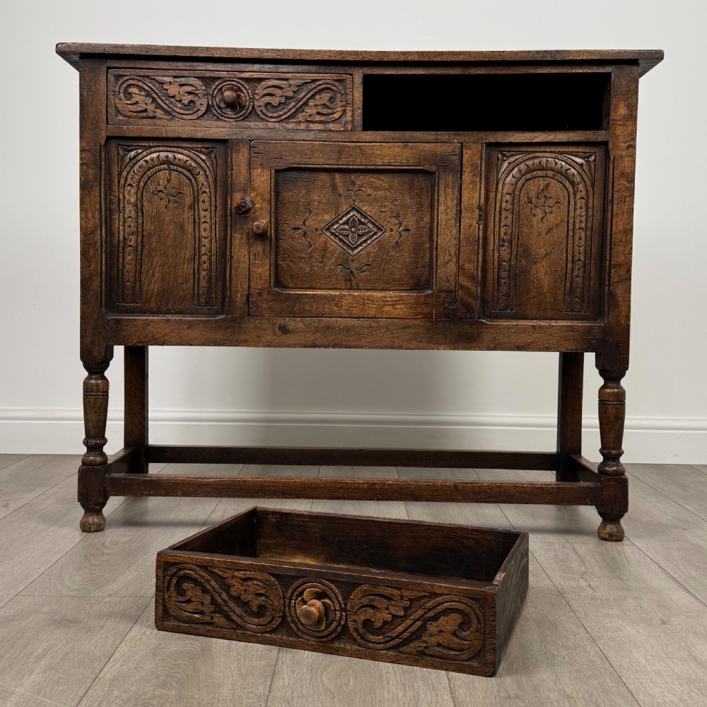  Antique 20th Century Good Quality Small Oak Sideboard  View XI