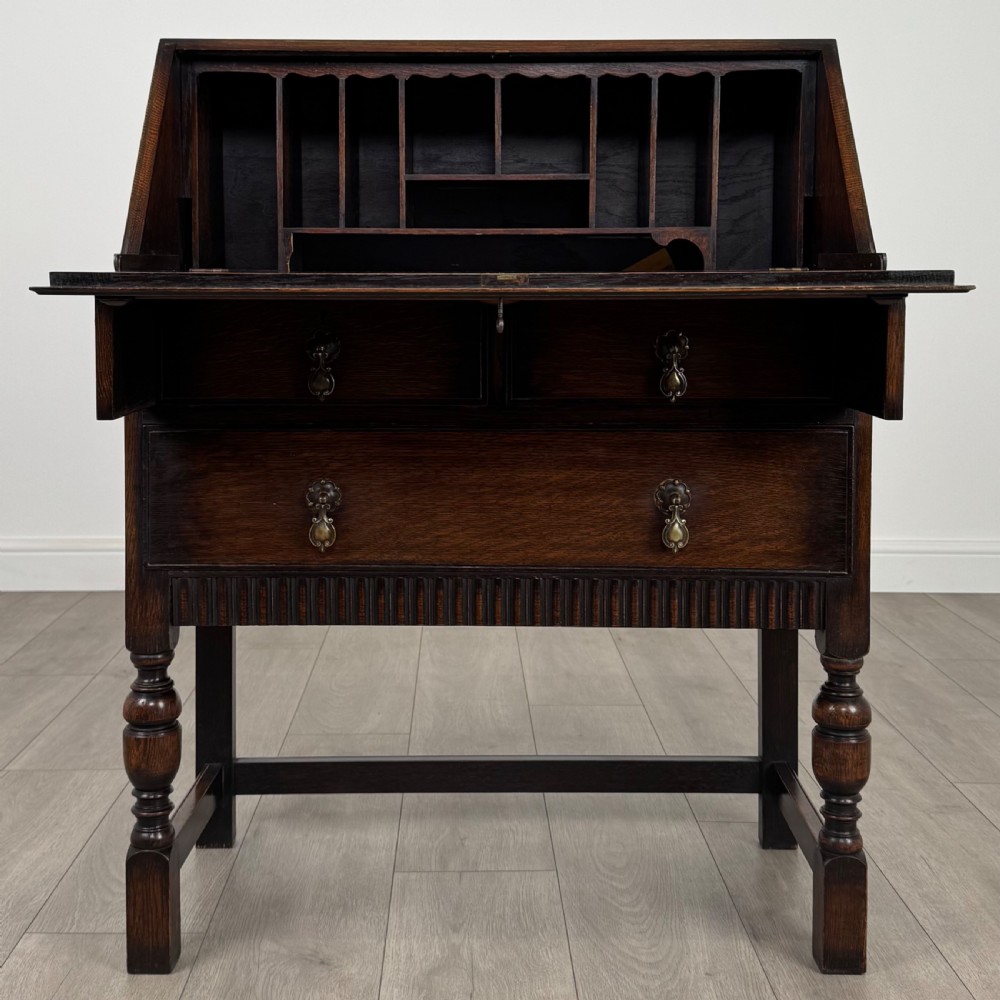 Antique 20th Century Good Quality Bureau In Oak  View II