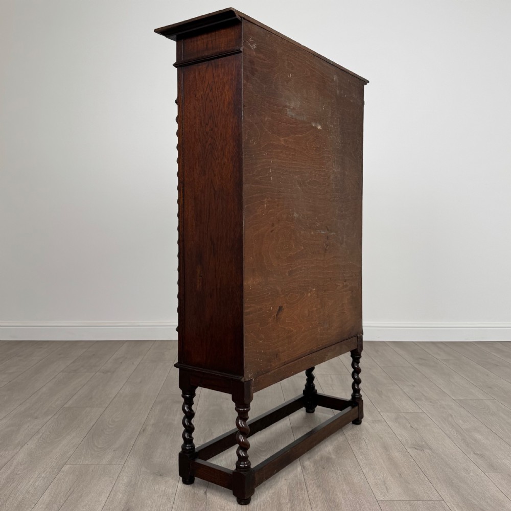 Antique 19th Century Fine Quality Display Cabinet In Oak  View VII