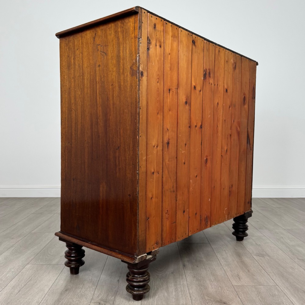 Antique 19th Century Chest Of Drawers In Mahogany  View V